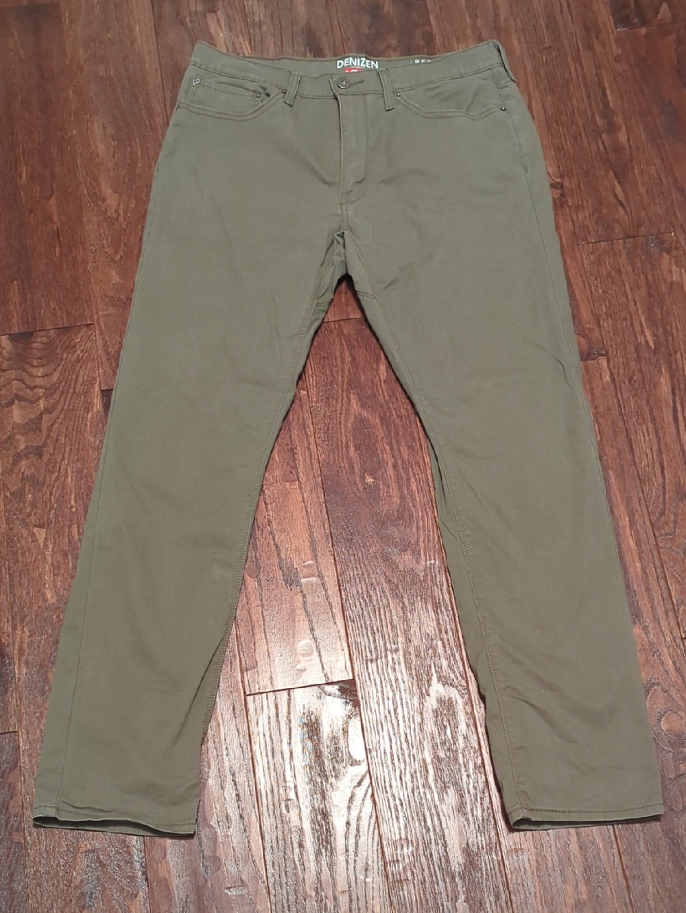 Men's Denizen From Levi's 208 Regular Taper Fit Olive Green Khakis 33x32
